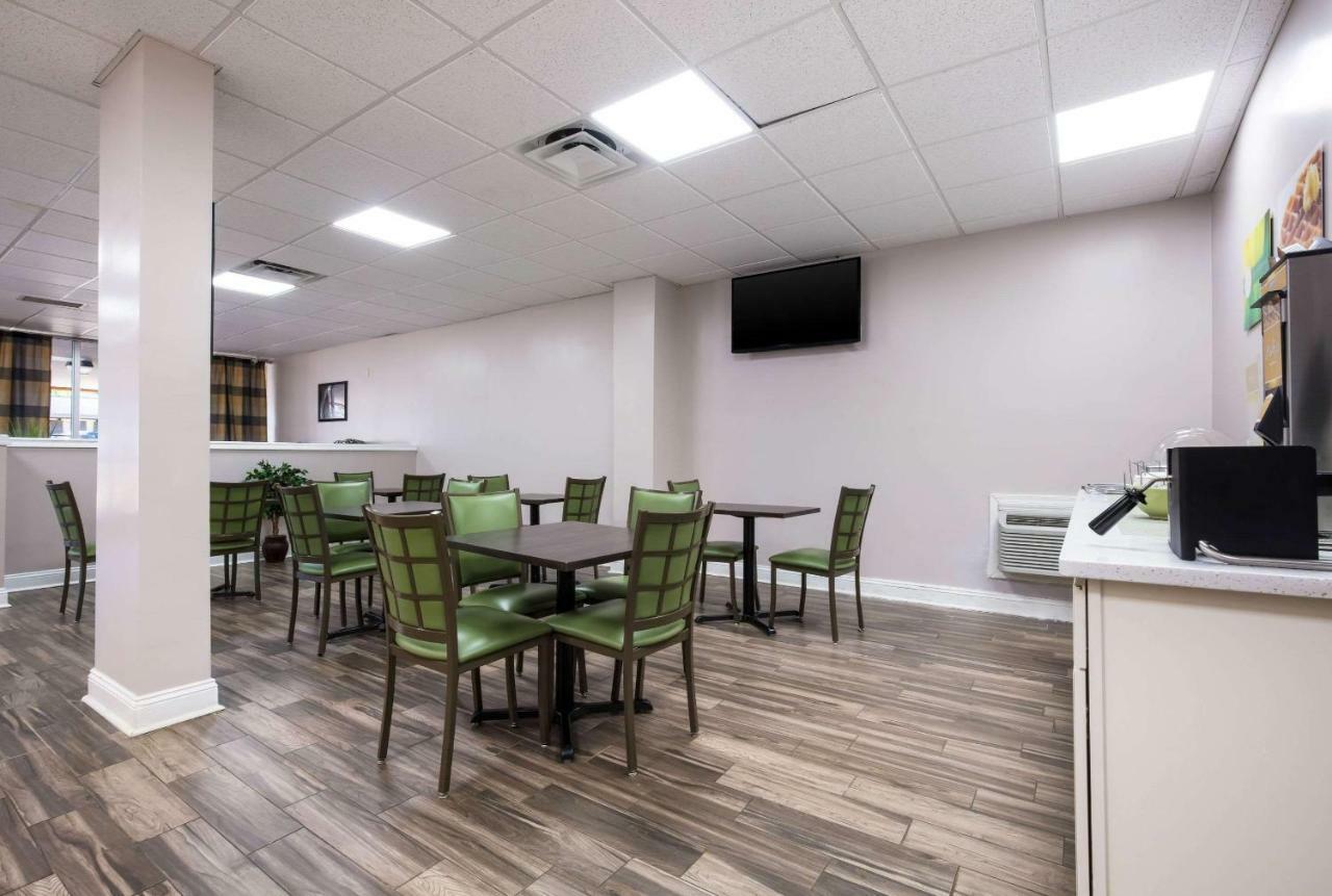 Quality Inn Starkville Zewnętrze zdjęcie