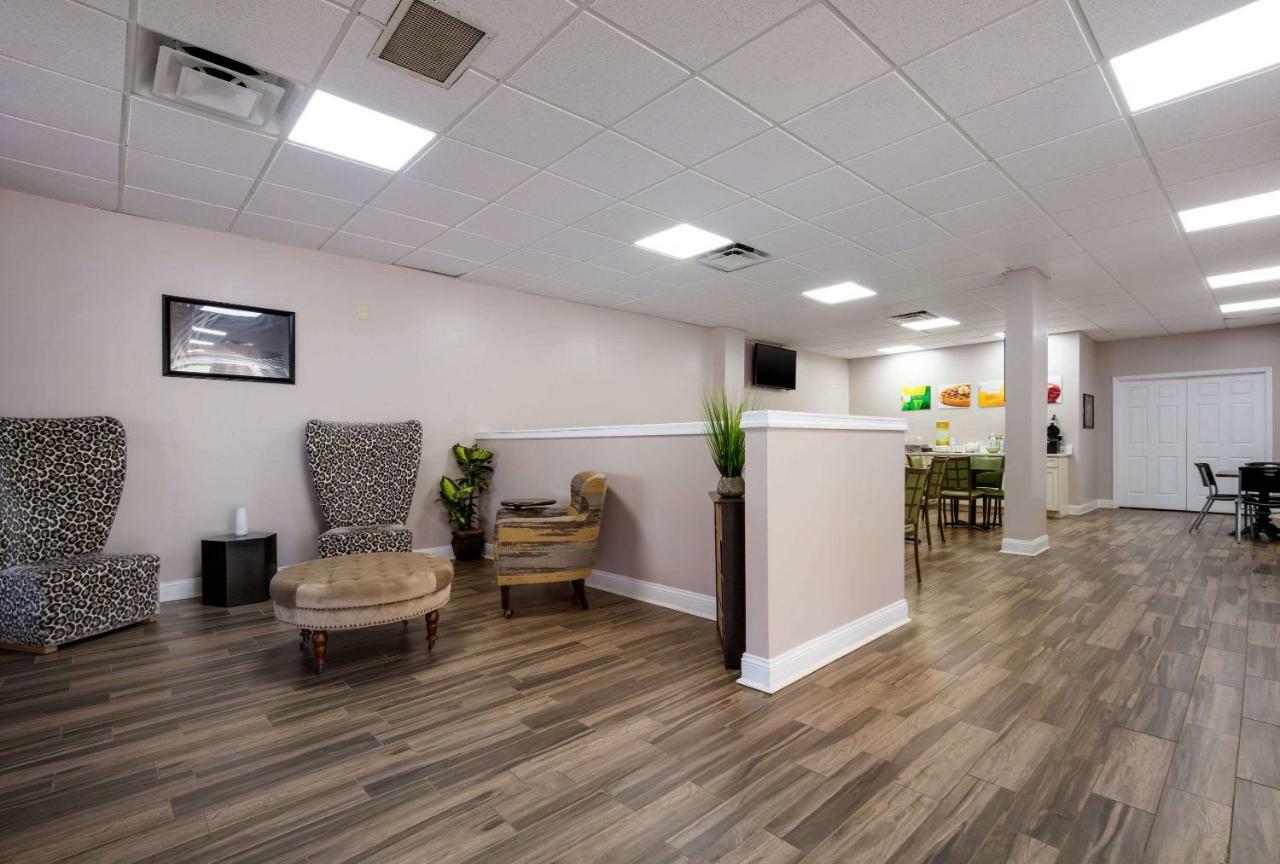 Quality Inn Starkville Zewnętrze zdjęcie